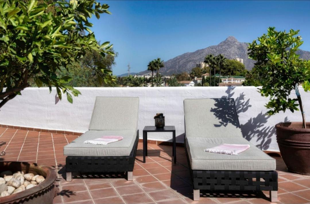 Duplex Penthouse Casa M3 Walking Distance Puerto Banus * Marbellac